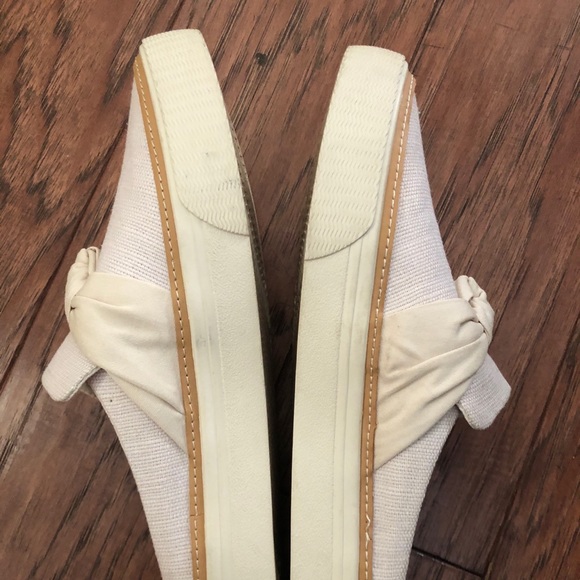 TOMS Slip on loafers size 7.5. Excellent Condition - Picture 6 of 9